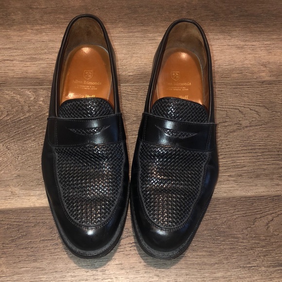 Allen Edmonds Other - Allen Edmonds Lake Bluff black Loafers size 10.5